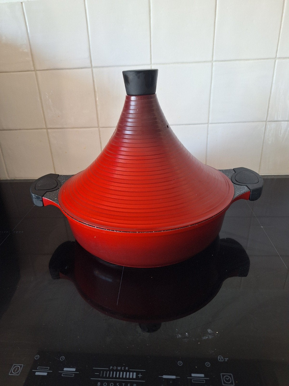 Rode tajine met antiaanbaklaag - Zo goed als nieuw, Overige materialen, Antiaanbaklaag, Tajine, Ophalen of Verzenden