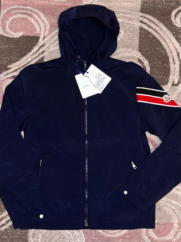 Maat XL moncler zomerjas claut nieuw donkerblauw, Ophalen of Verzenden, Zo goed als nieuw, Maat 56/58 (XL), Blauw