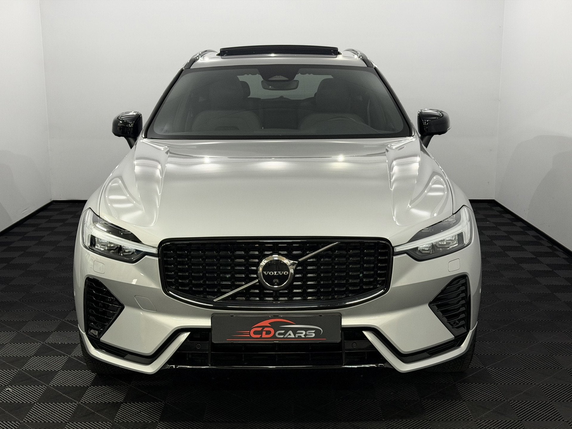 Volvo XC60 2.0 T6 Plug-in hybrid AWD Plus Dark Panoramadak,, Automaat, Gebruikt, 4 cilinders, 1969 cc