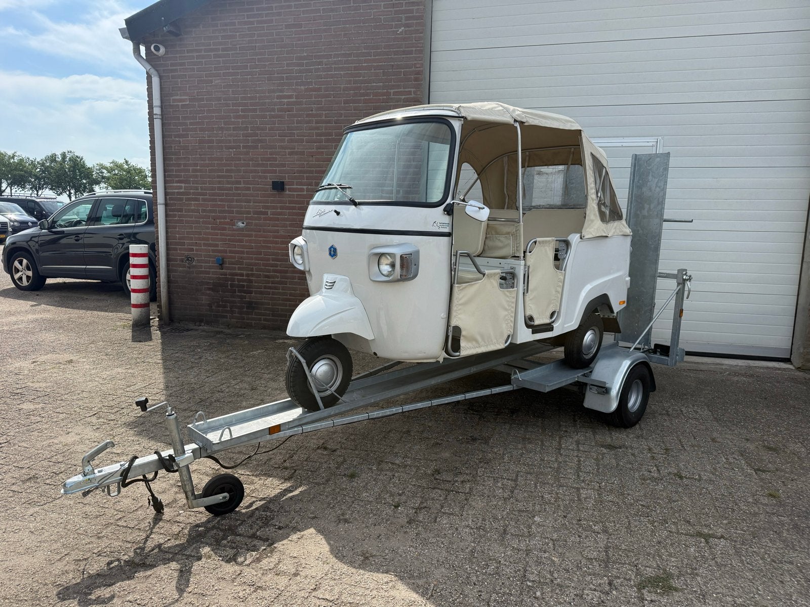 Piaggio Ape Calessino 200 - Unieke driewieler incl trailer, Gebruikt, Maximaal 45 km/u, Ophalen of Verzenden, 197 cc