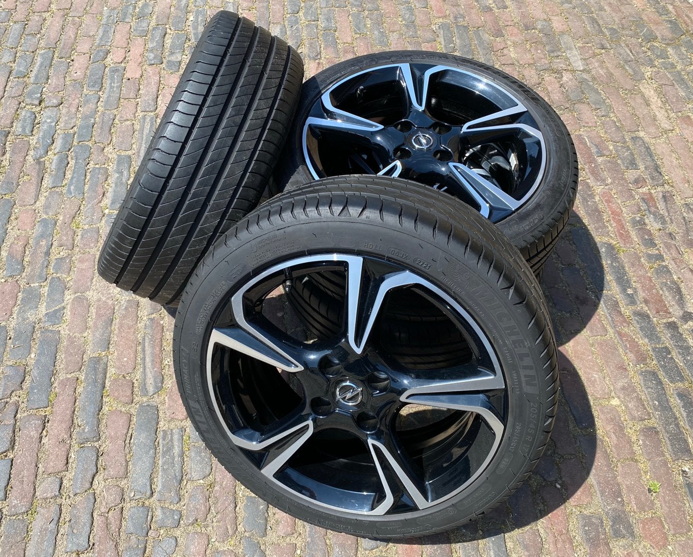 17” Opel Corsa F velgen + 205/45 R17 Michelin banden (6-7mm), Auto-onderdelen, Banden en Velgen, Banden en Velgen, 17 inch, Zomerbanden