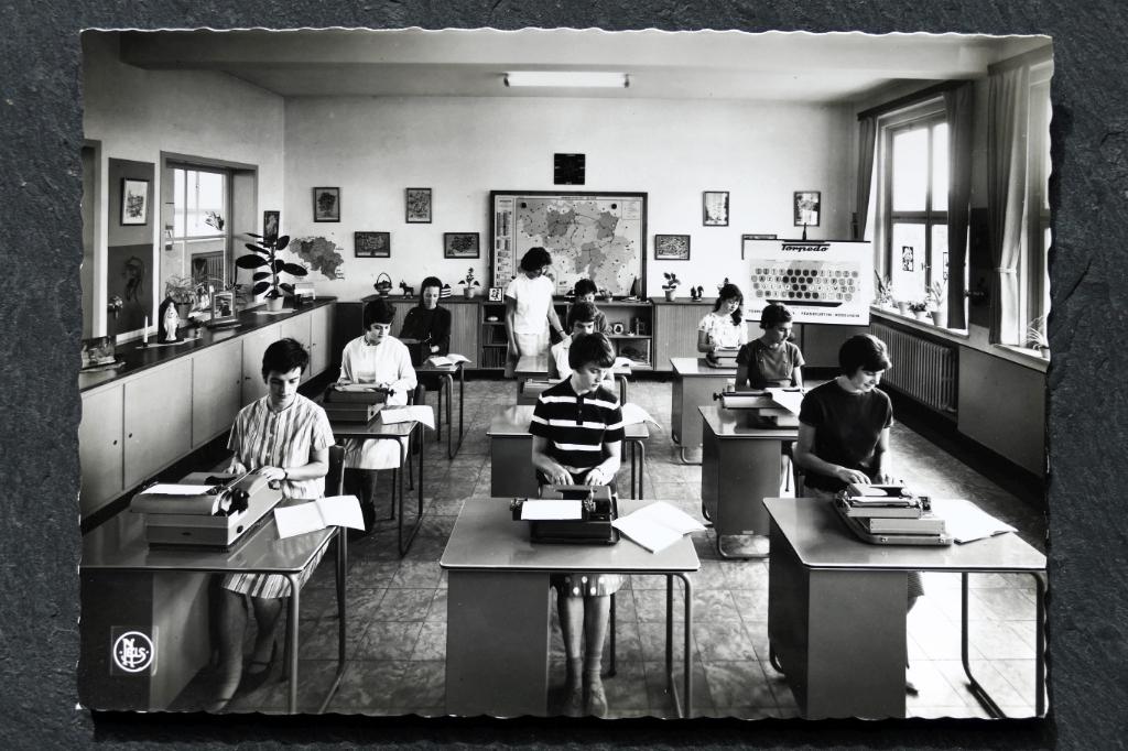 Typemachine-les, Kon. Inst. dove en blinde meisjes, Brussel, Verzenden, 1940 tot 1960, Ongelopen, Overige thema's