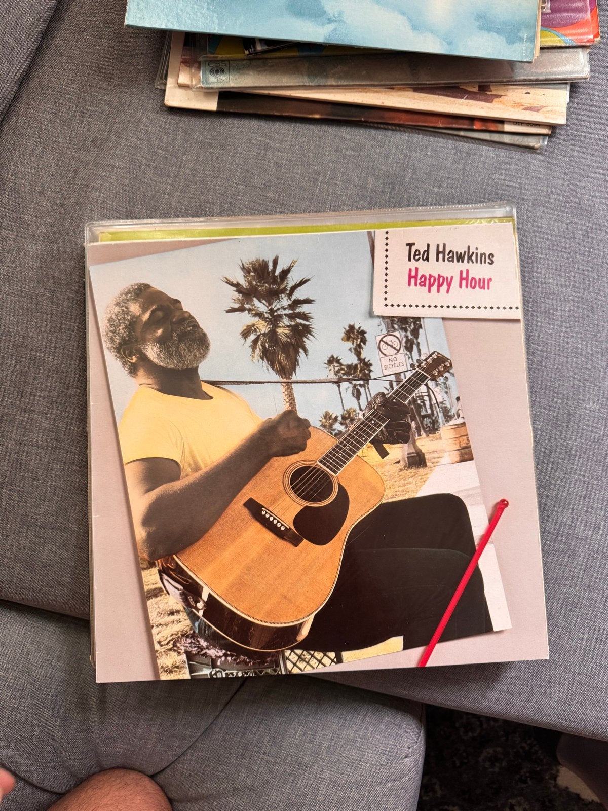 Ted Hawkins - Happy Hour LP (Pop, Folk, Singer-songwriter), LP, Gebruikt, Pop, Ophalen of Verzenden