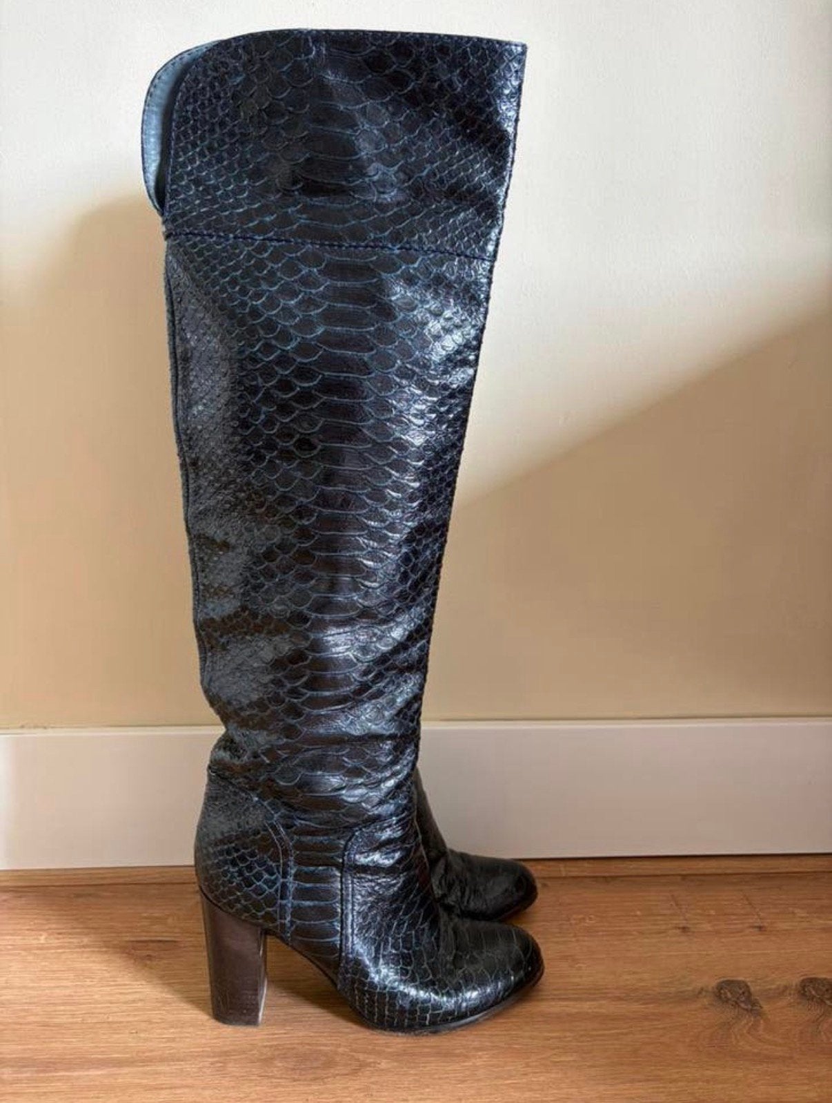 Sergio Rossi python leren knie laarzen blauw maat 39, Hoge laarzen, Blauw, Ophalen of Verzenden, Zo goed als nieuw
