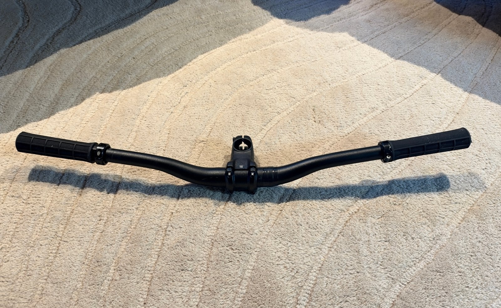 Cube MTB-stuur 700mm met stuurpen en Rider Ace handvatten, Gebruikt, Stuur, Staal, Ophalen of Verzenden