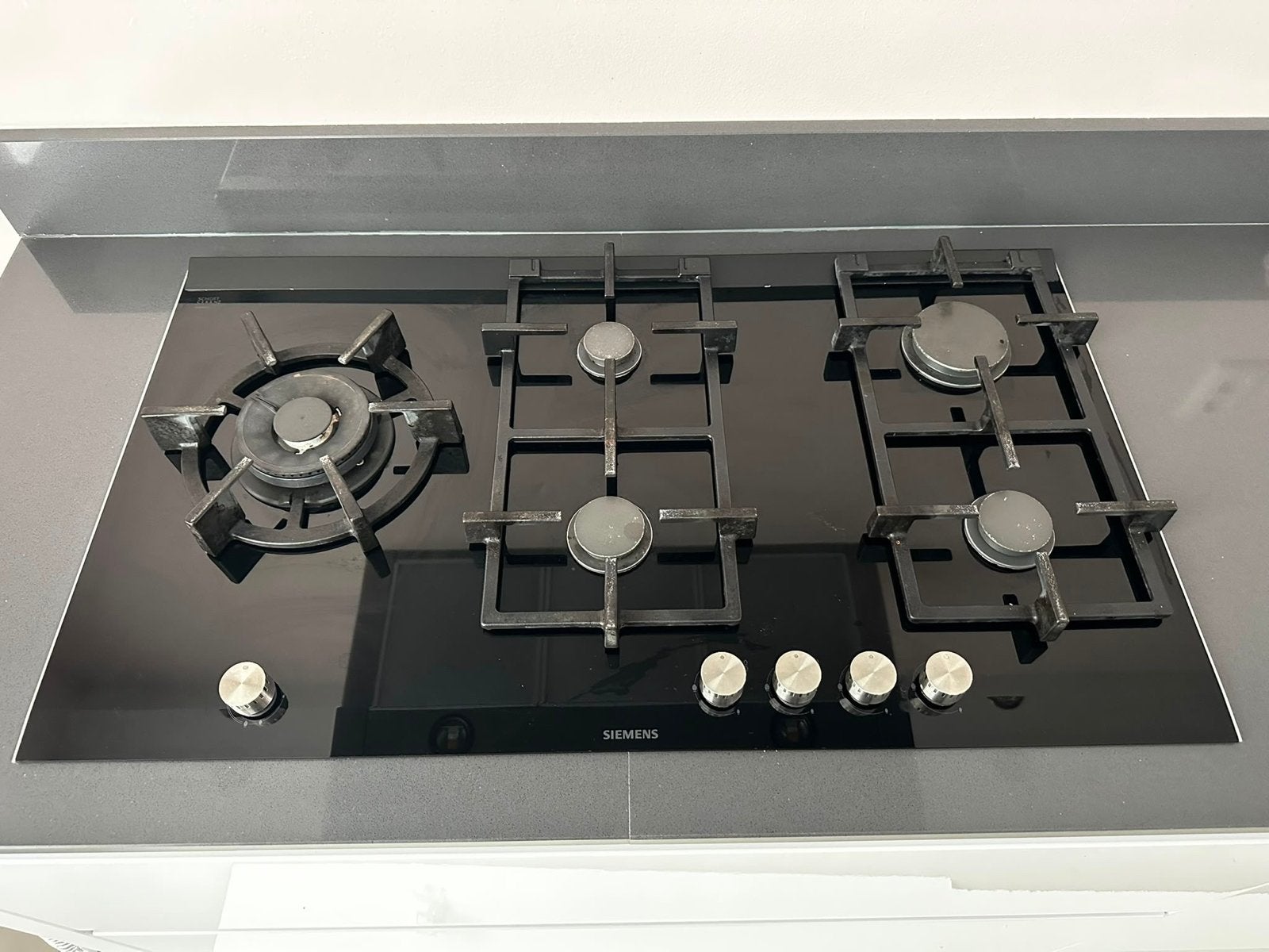 Siemens ER926SS70N Gasfornuis - Zwart Glas, Ophalen, Zo goed als nieuw, Inbouw, Gas
