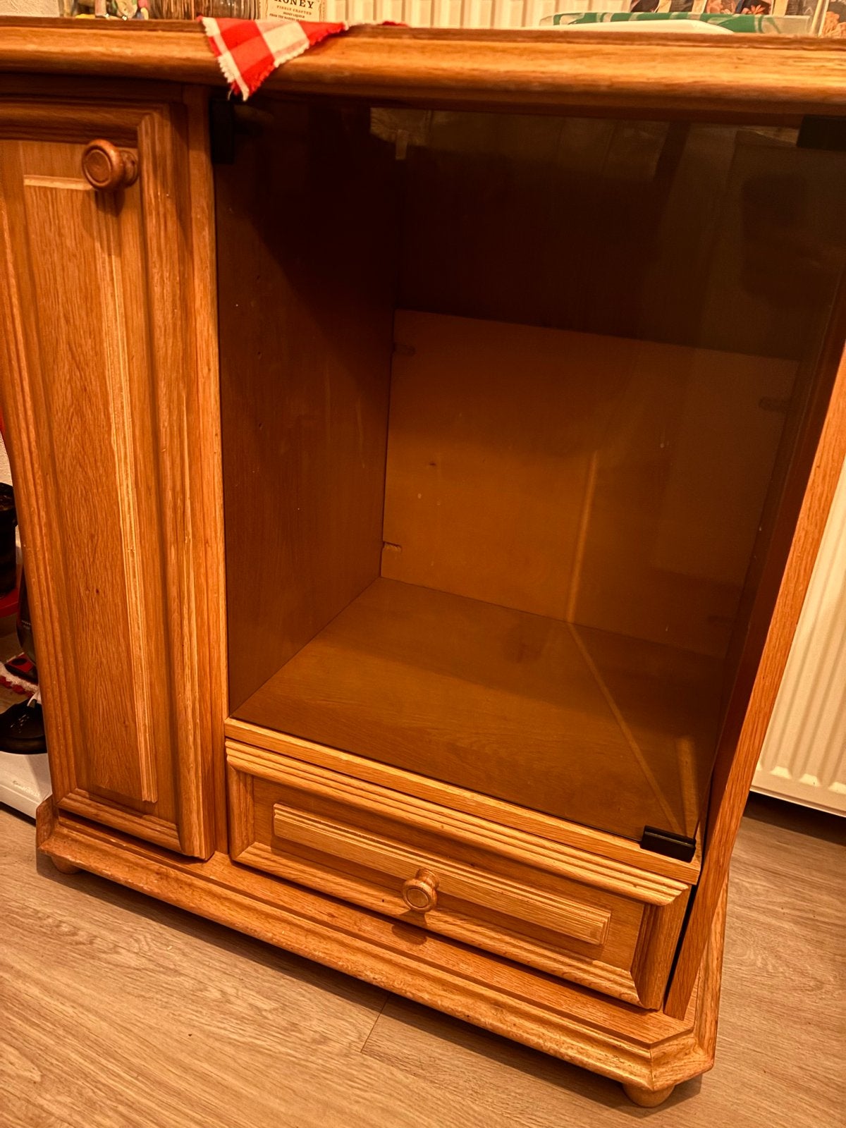 Houten kastje met lade en glazen deur, Ophalen of Verzenden, Gebruikt