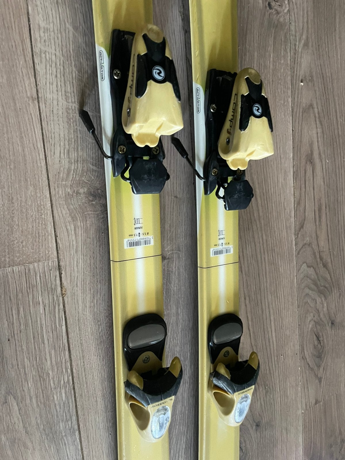 ski,s junoir 130cm rossignol, Ophalen, 100 tot 140 cm, Rossignol, Zo goed als nieuw