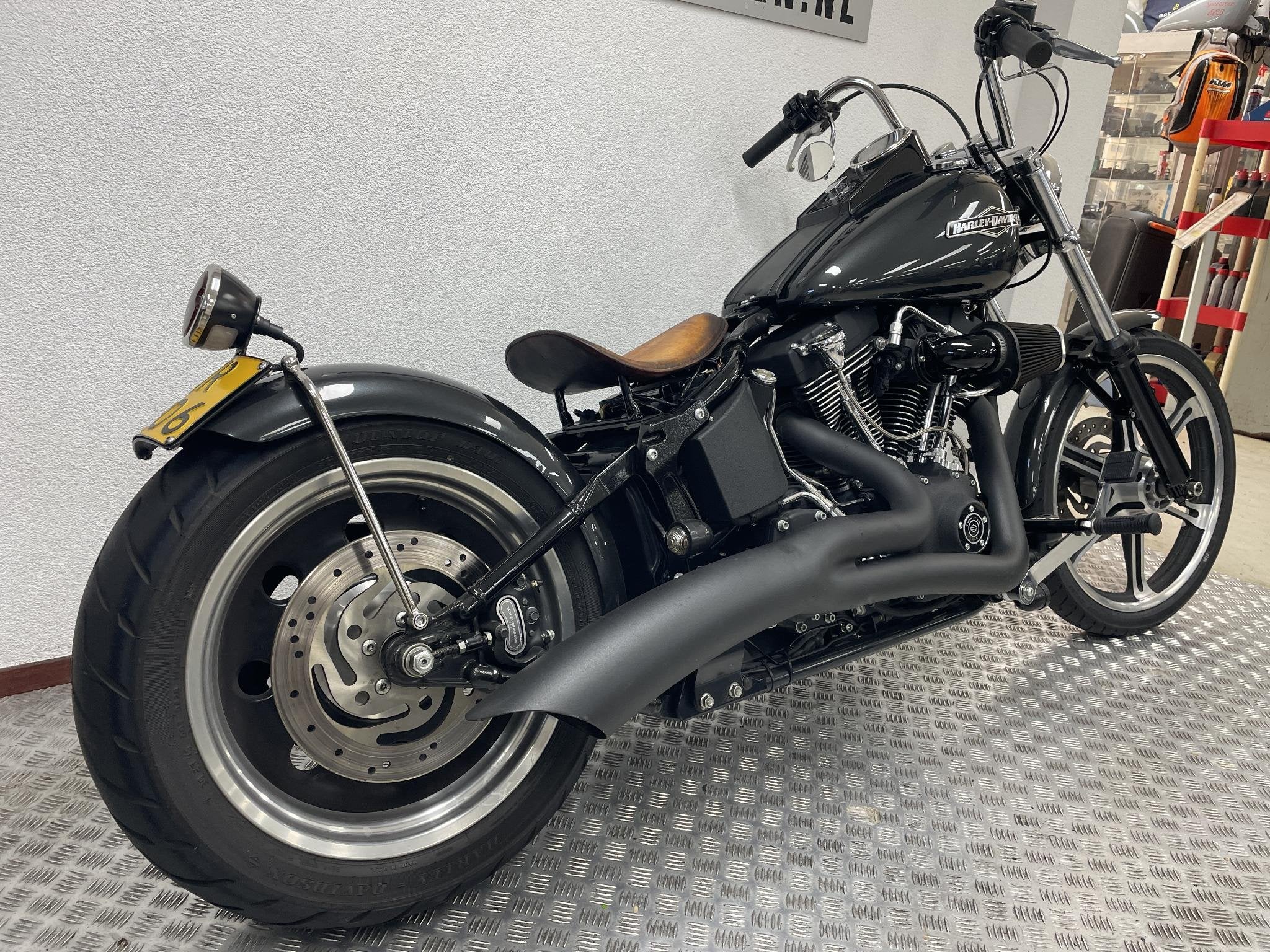 Harley Davidson FXSTB NIGHT TRAIN NIGHTTRAIN SOFTAIL BOBBER, Motoren, Laan van Vredenoord 33
2289 DA  Rijswijk, NL, H-DCUSTOMERSERVICE@Harley-Davidson.com