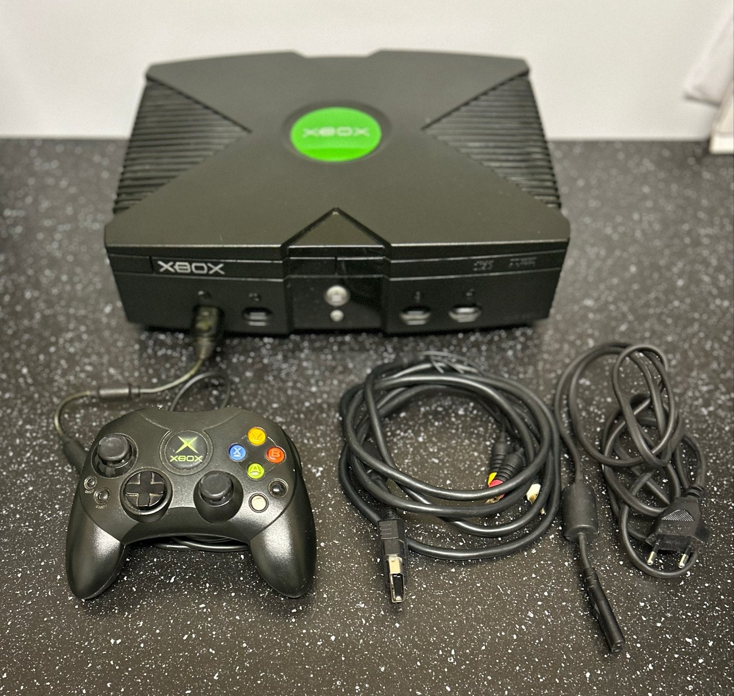 Defecte Xbox Original met controller en kabels, Spelcomputers en Games, Spelcomputers | Xbox Original, Ophalen of Verzenden, Niet werkend