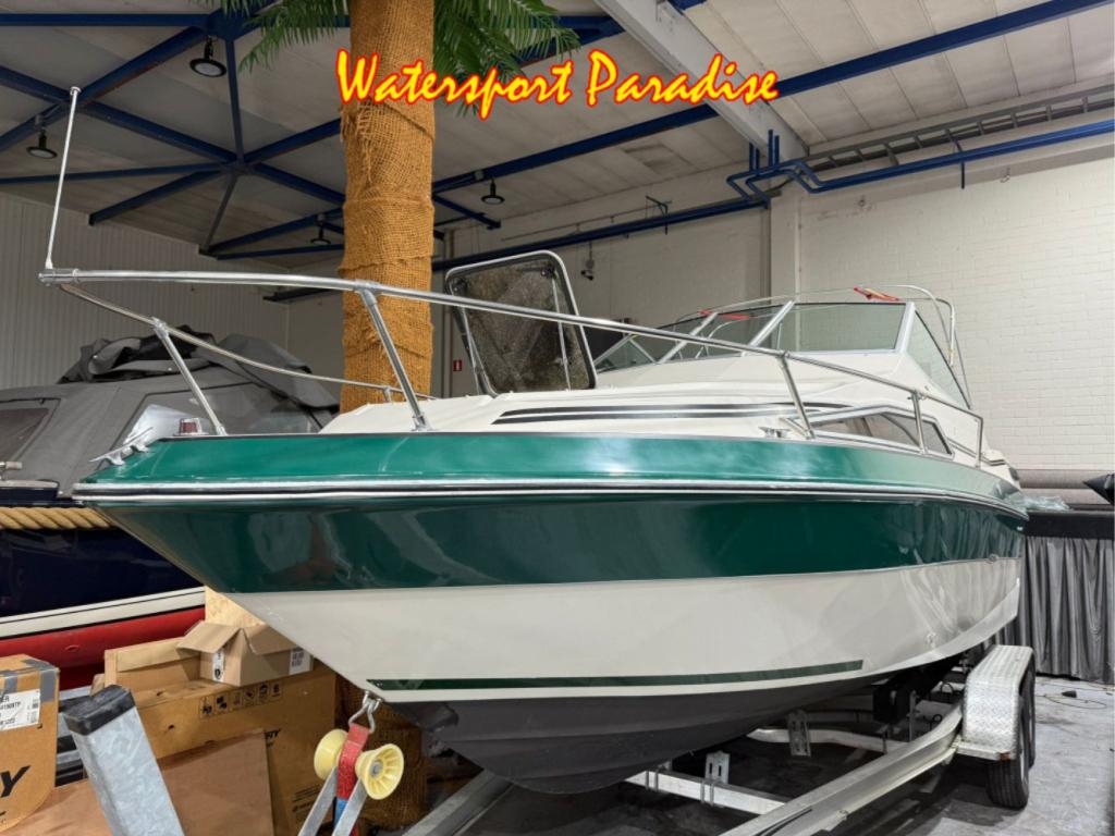 Sea Ray Seville (bj 1988), Watersport en Boten, Speedboten, Gebruikt, Polyester, Benzine, 200 pk of meer