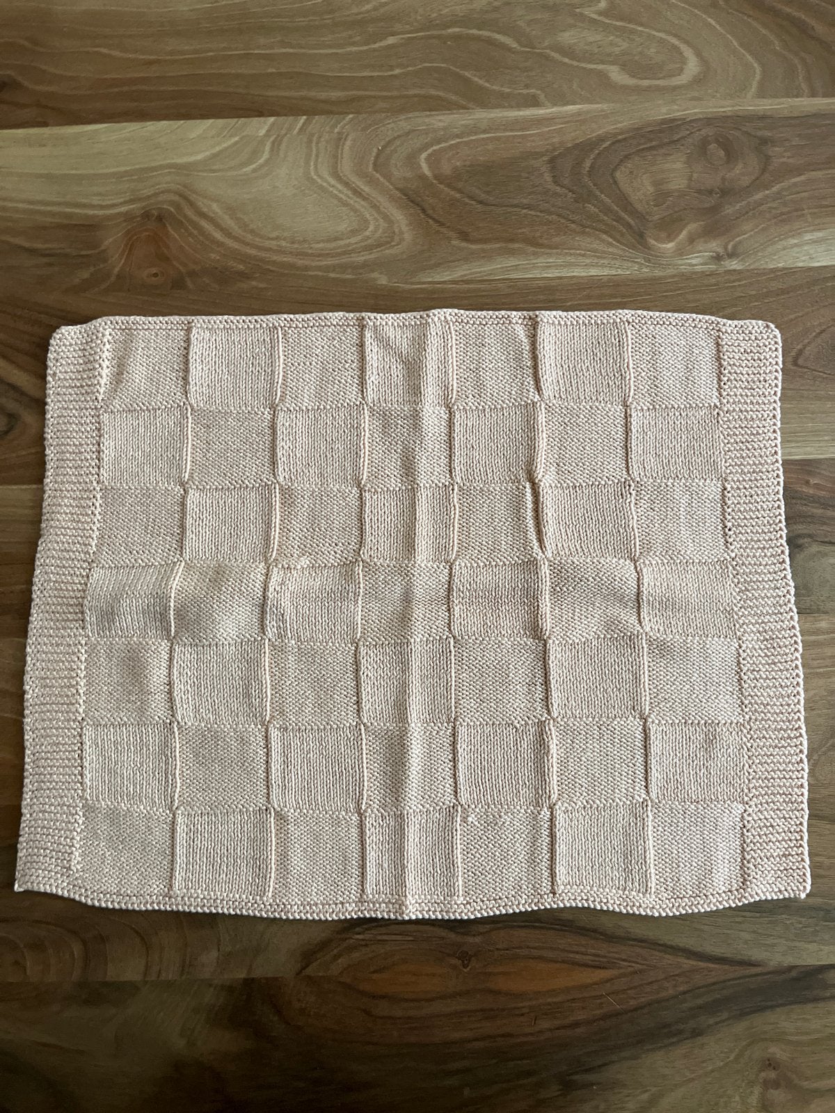 Gebreide keukendoek - Zalm geblokt patroon, Hobby en Vrije tijd, Breien en Haken, Ophalen of Verzenden, Nieuw, Breien, Overige typen