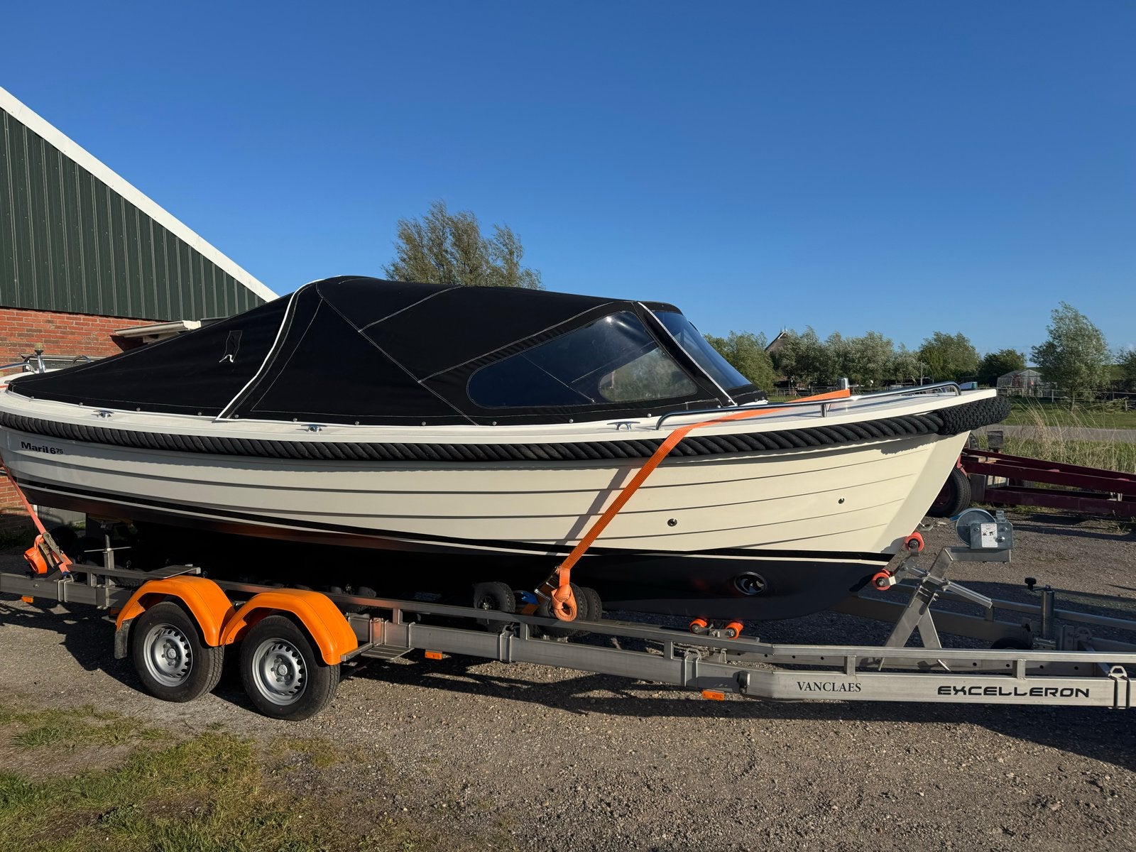 Maril 675 Sloep - Zo goed als nieuw, compleet uitgerust, Watersport en Boten, Ophalen, Tender, Binnenboordmotor, Maril