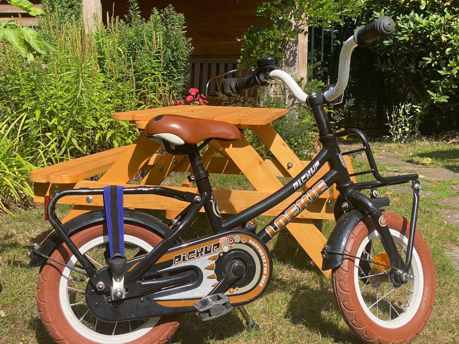 Loekie pickup kinderfiets 12 inch, Ophalen, Zo goed als nieuw, Terugtraprem, Zijwieltjes