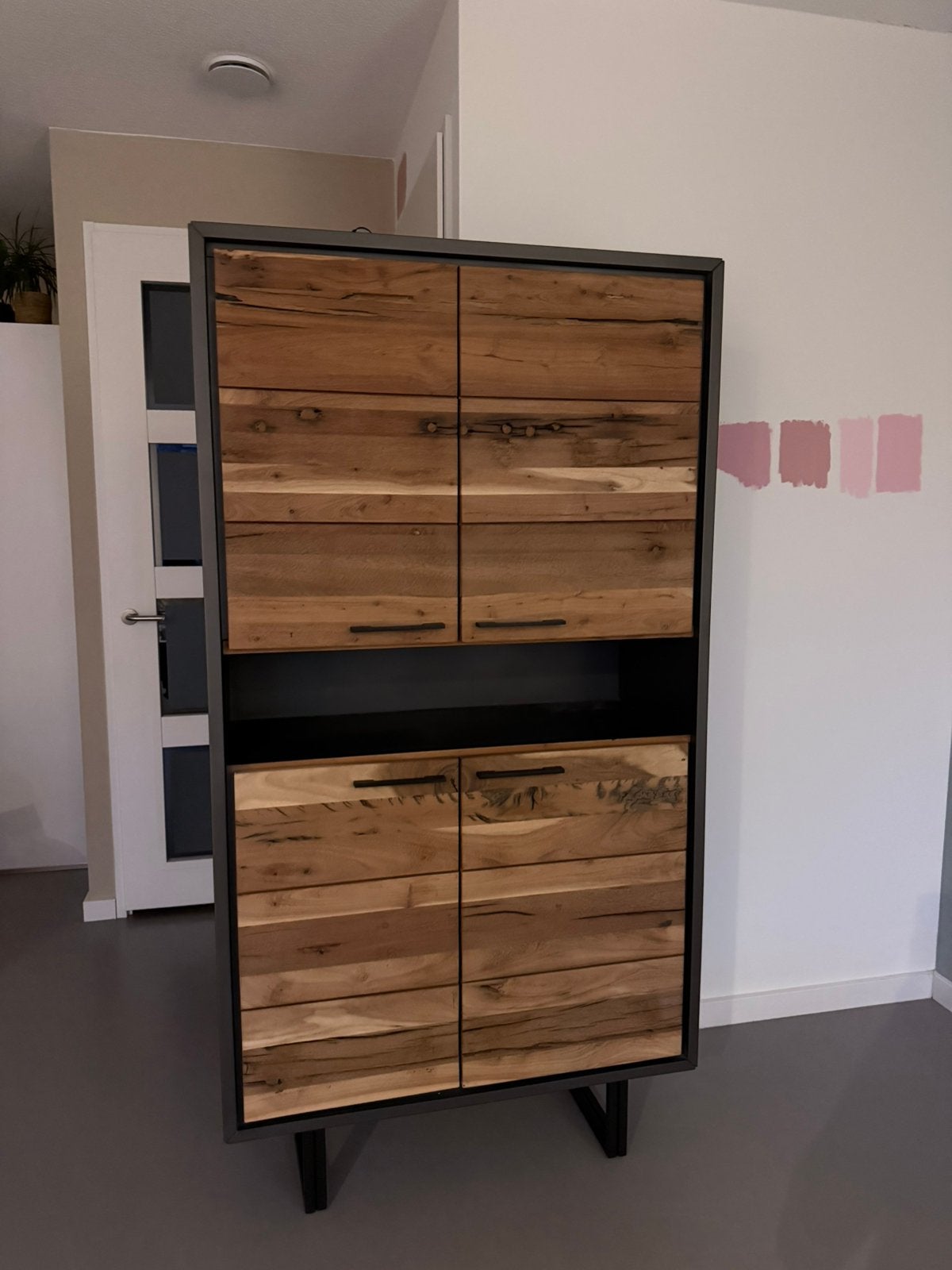 Happy@Home designkast | Massief hout & staal | verlichting, Ophalen, Met deur(en), 100 tot 150 cm, Industrieel modern