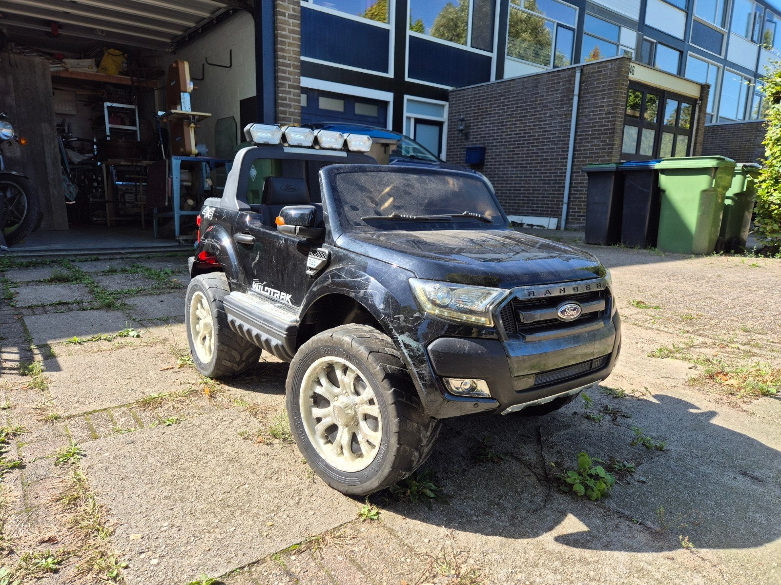 Ford Ranger Wildtrak kinderauto met afstandsbediening, Kinderen en Baby's, Speelgoed | Speelgoedvoertuigen, Ophalen, Gebruikt