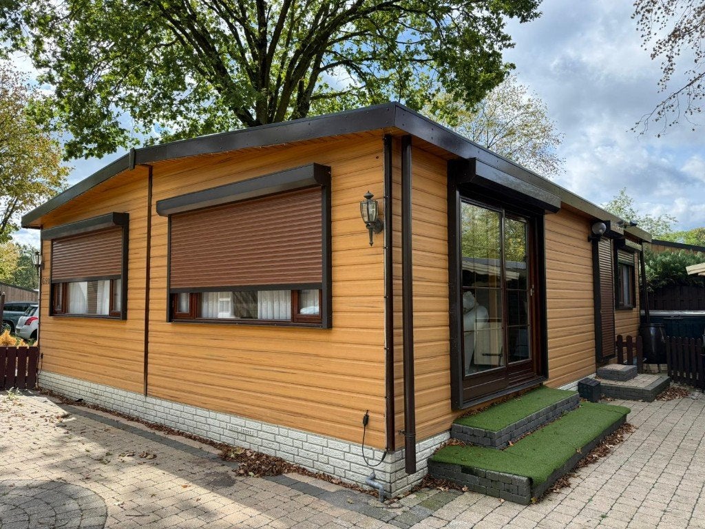 DUBBEL CHALET MET 2 SLAAPKAMERS - OK300 | 75 M², Caravans en Kamperen, Tot en met 2