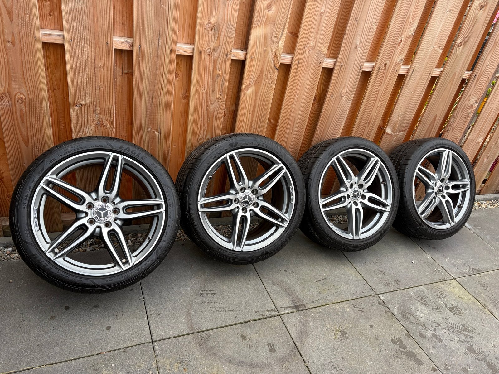 Mercedes-Benz W213 S213 AMG Velgen met Zomerbanden 19 inch, Auto-onderdelen, Banden en Velgen, Gebruikt, 275 mm, Ophalen of Verzenden