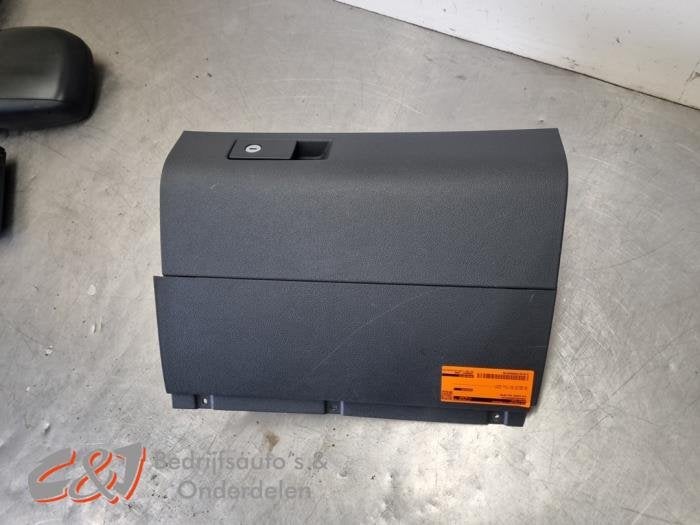 Dashboardkastje van een Volkswagen Caddy, Gebruikt, -, Volkswagen, -