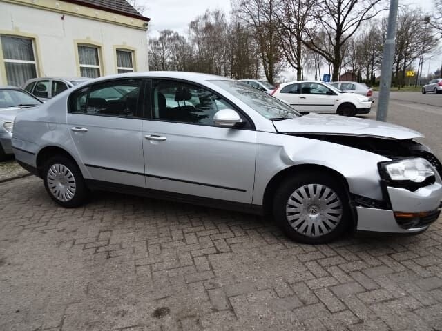 VW Passaat 3C bj 2007 1.6 FSI. BLF AUT HXK voor demontage., Gebruikt, -, Volkswagen, -