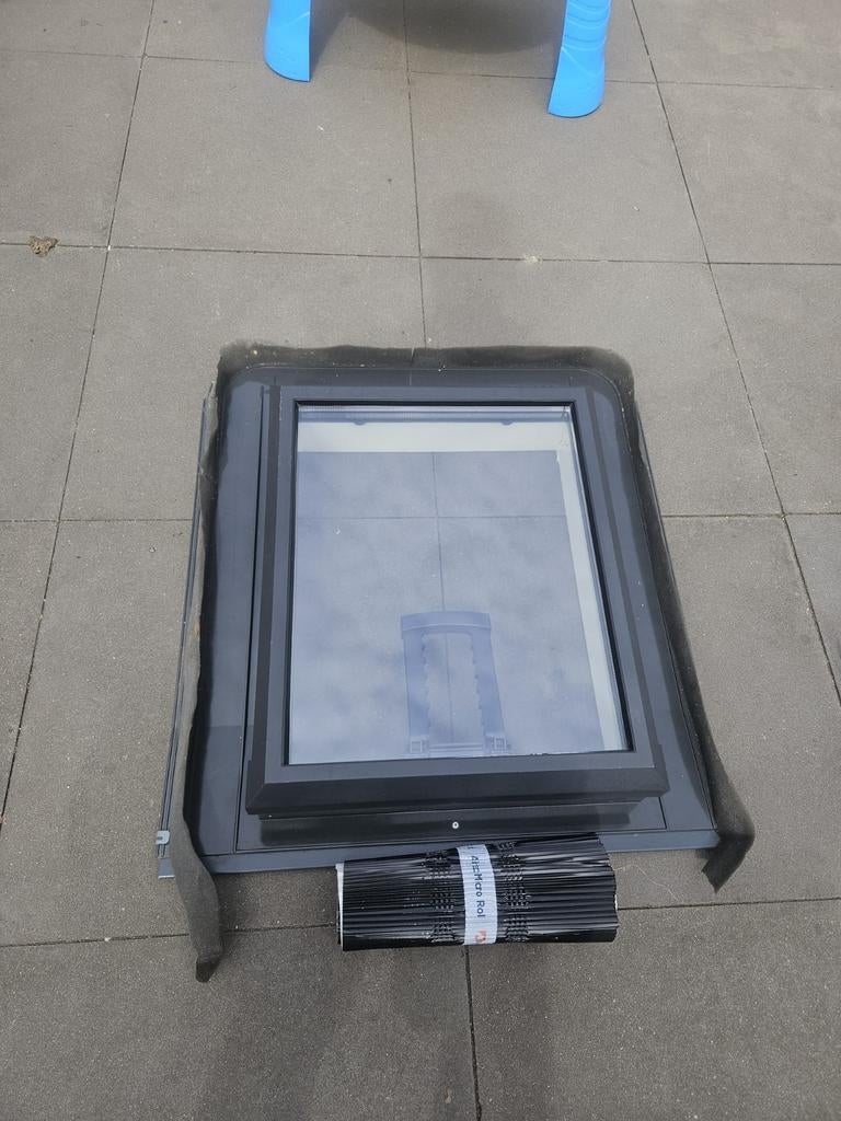 Ubbink Purilan Euro Dakraam Universeel 440x550, Doe-het-zelf en Verbouw, Glas en Ramen, Ophalen, Minder dan 80 cm, Minder dan 80 cm