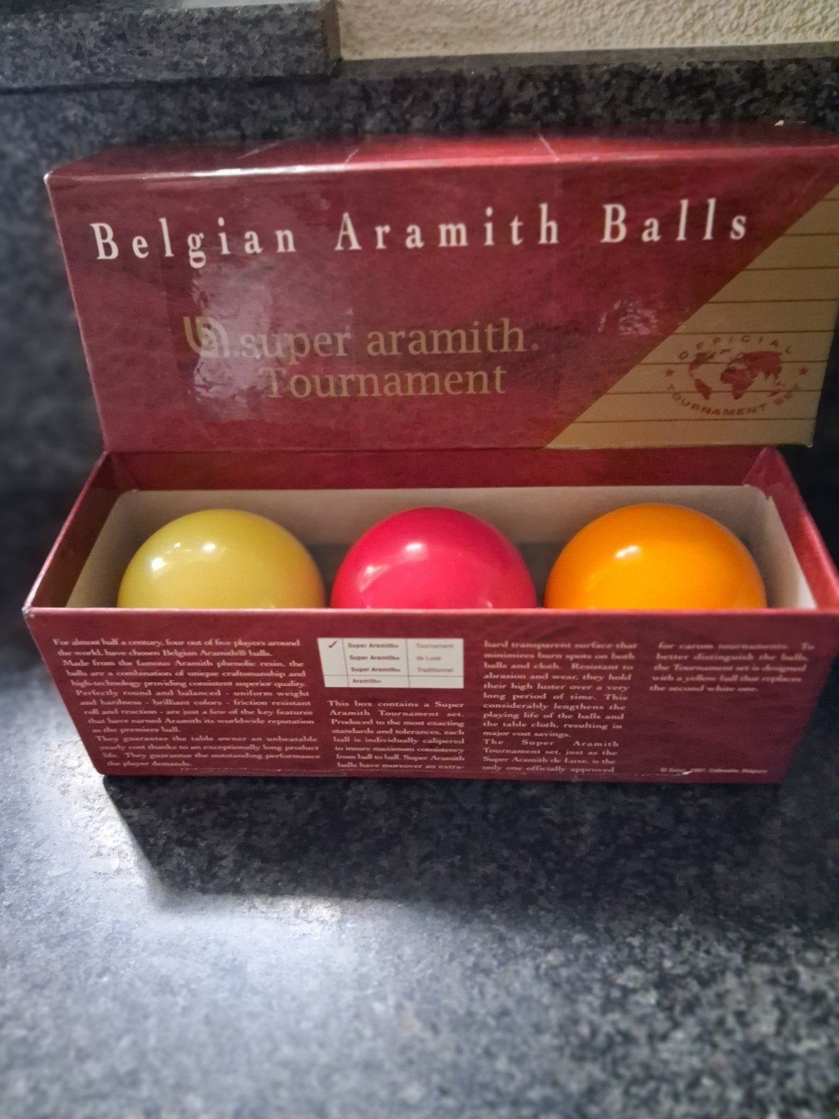 Belgische Aramith Tournament Biljartballen Set, Ophalen of Verzenden, Zo goed als nieuw, Keu of Ballen