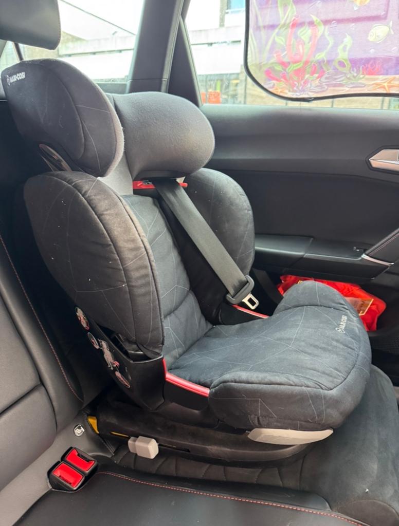 Maxi Cosi Rodifix autostoel - Zwart, Ophalen, Autogordel of Isofix, Gebruikt, 15 t/m 36 kg