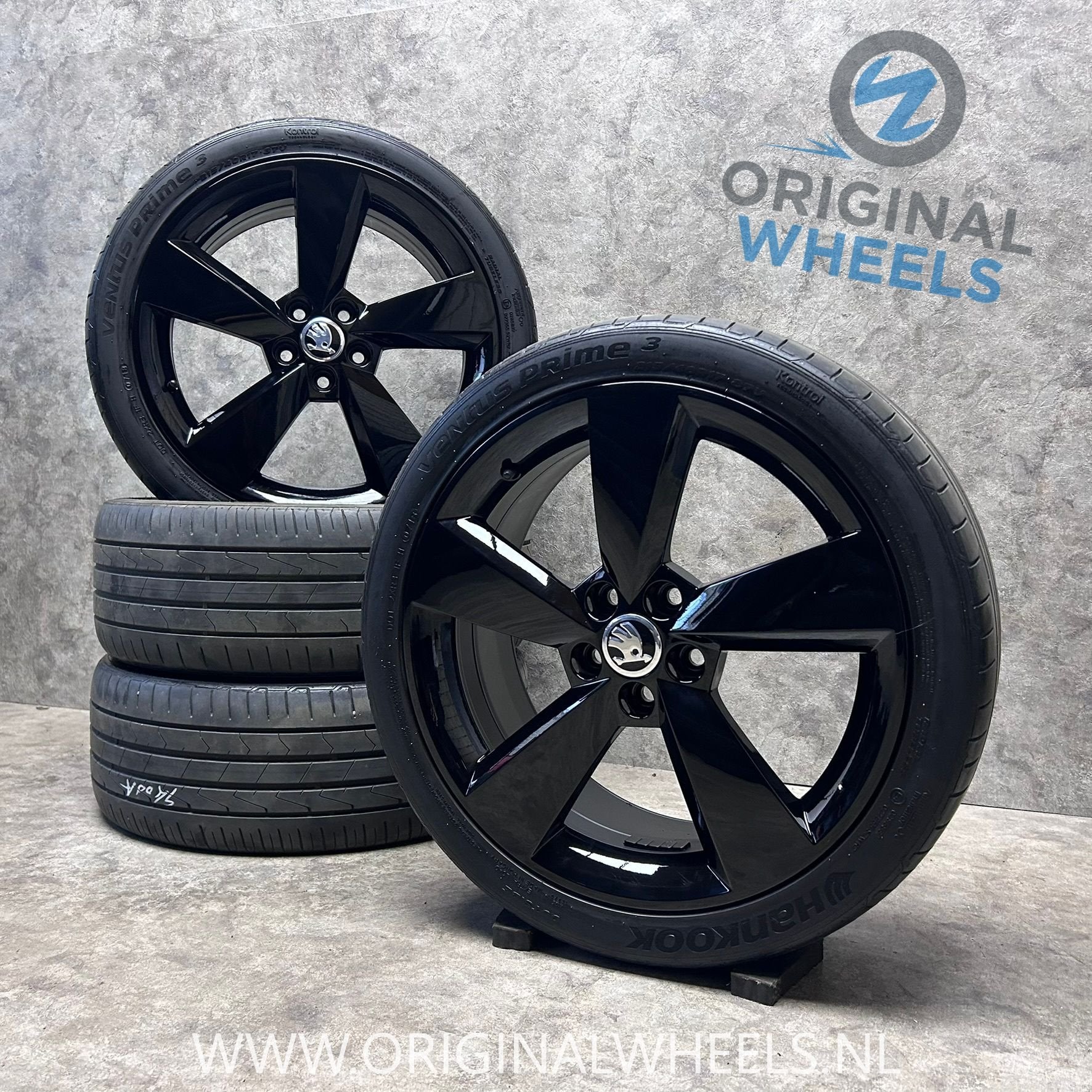 17 inch originele velgen + zomerbanden Skoda Fabia 5JA601025, -, Banden en Velgen, Ophalen of Verzenden, Gebruikt