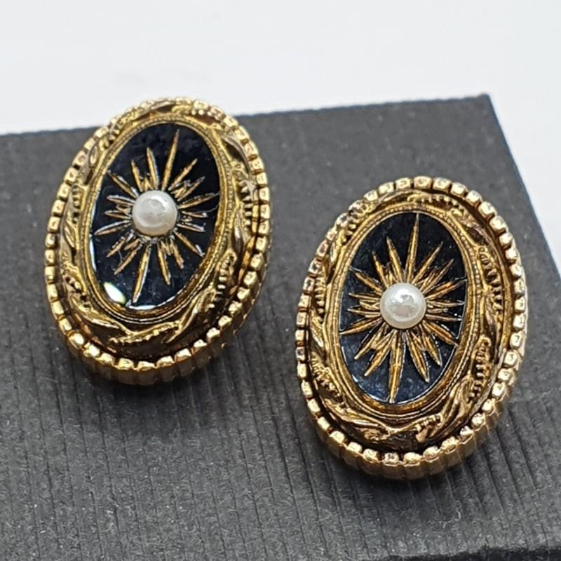 Spfinx Victorian revival oorclips, 'Starburst' rouwsieraden, Ophalen of Verzenden, Overige materialen, Broche, Verguld
