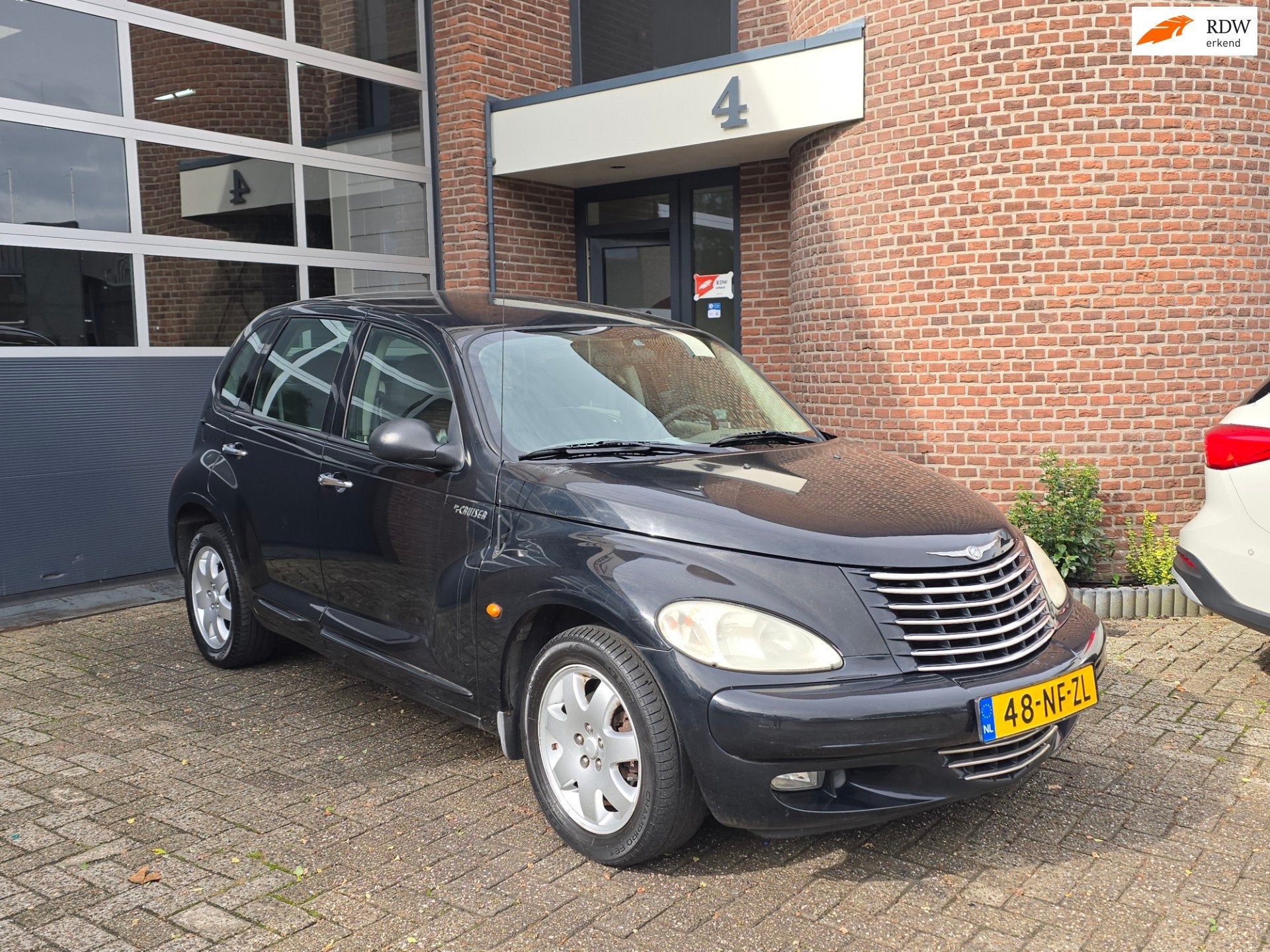 Chrysler PT Cruiser 2.0-16V Limited Apk 07-2027, Auto's, Voorwielaandrijving, Gebruikt, 4 cilinders, Zwart
