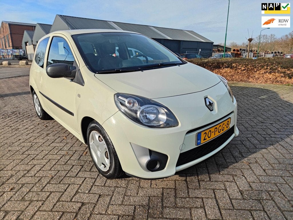 Renault Twingo 1.2-16V Authentique, Twingo, Gebruikt, 4 cilinders, 4 stoelen