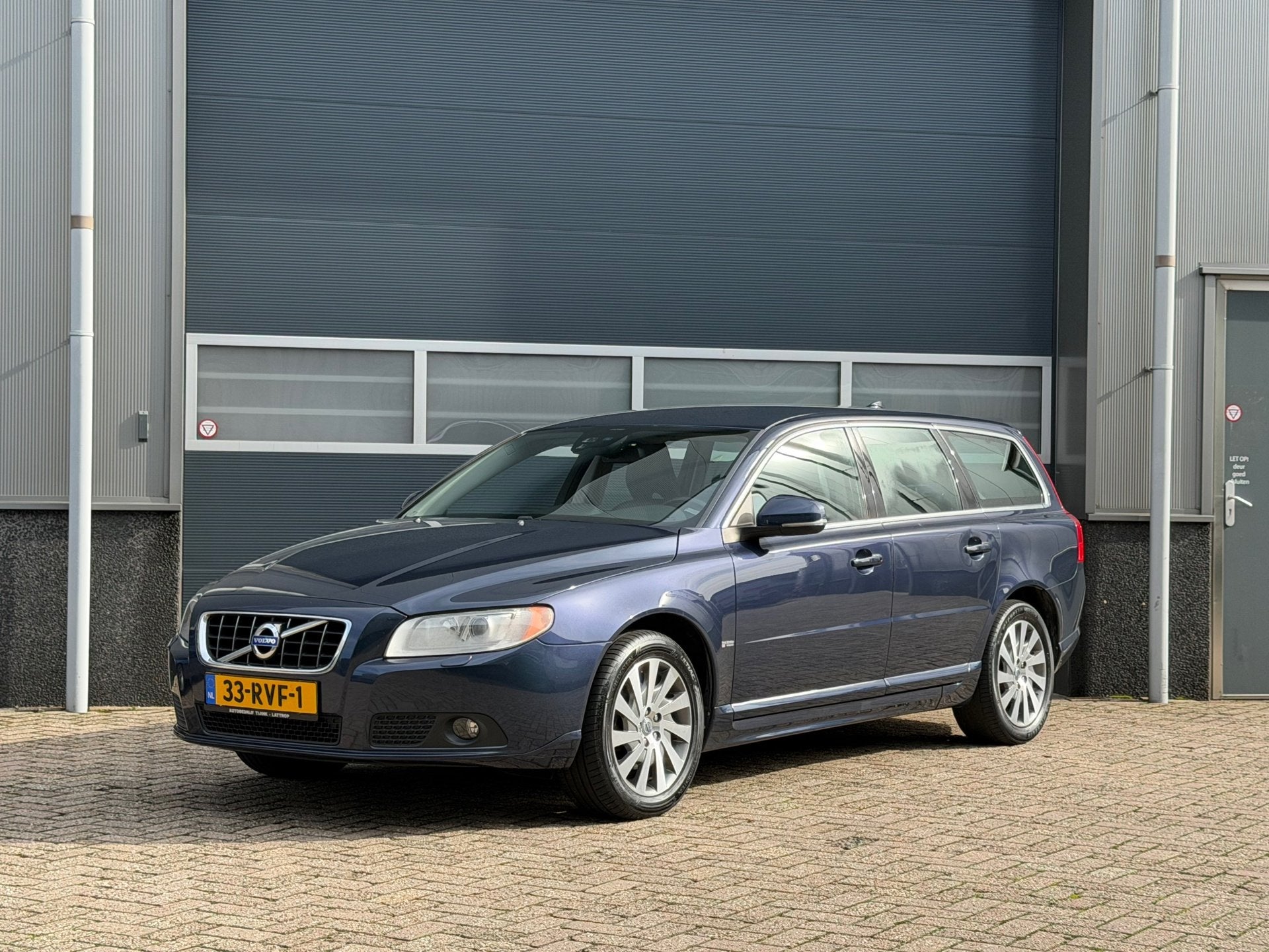 Volvo V70 1.6 T4 Limited Edition bj.2011 Nwe koppeling|Navi|, Auto's, Voorwielaandrijving, 15 km/l, Gebruikt, 4 cilinders