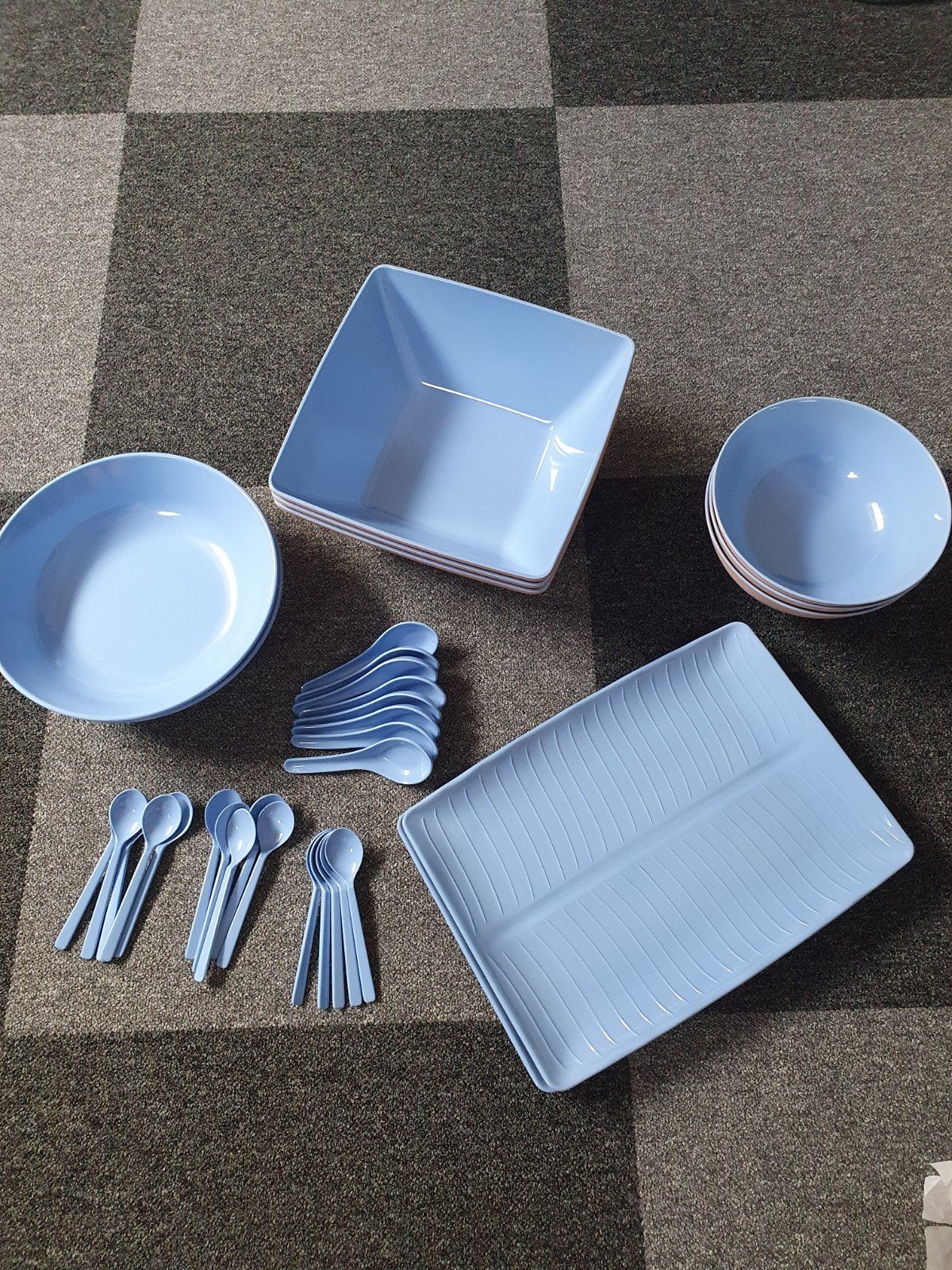 Blauw melamine servies o.a Truyts nooit gebruikt, Ophalen, Overige materialen, Nieuw, Schaal of Schalen