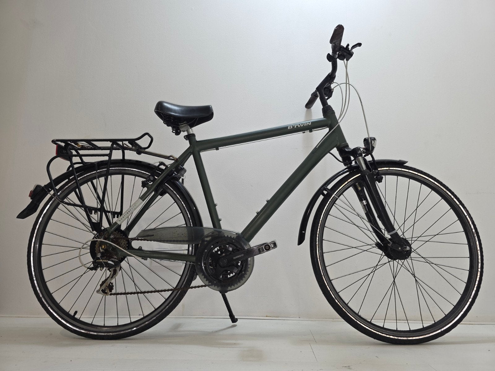 Btwin City Bike, 28" Wheels  Excellent Condition
€175, 28 inch, Gebruikt, 10 tot 15 versnellingen, Velgrem