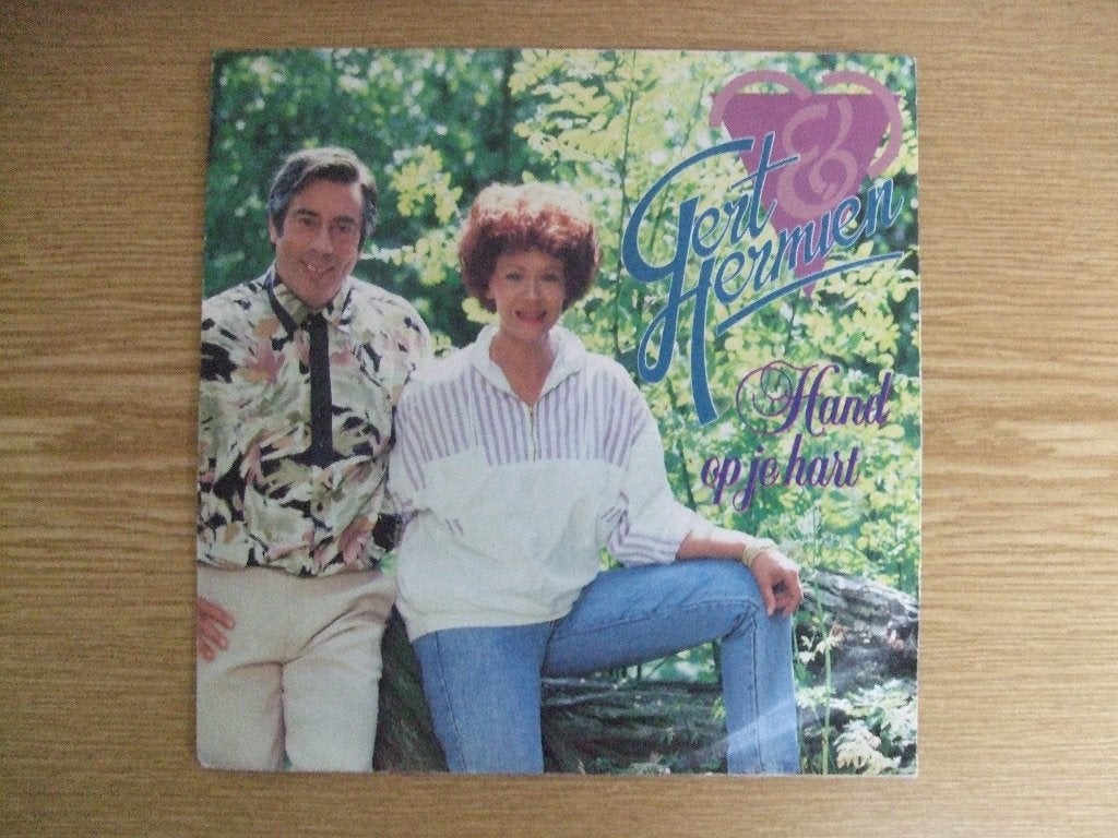 GERT & HERMIEN     HAND OP JE HART / KIJK JE ME IN M'N OGEN, Cd's en Dvd's, Vinyl Singles, 7 inch, Ophalen of Verzenden, Zo goed als nieuw