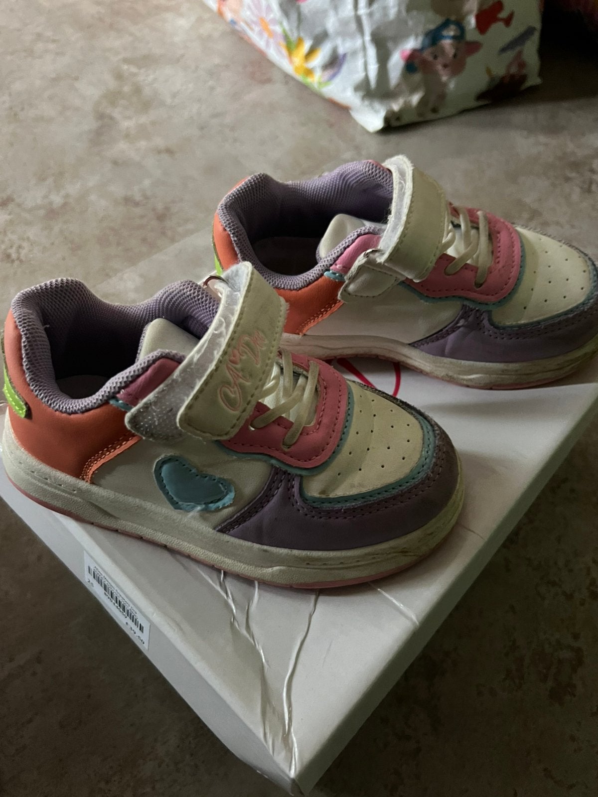 Adee sneakers maat 25, Ophalen of Verzenden, Zo goed als nieuw, Schoenen
