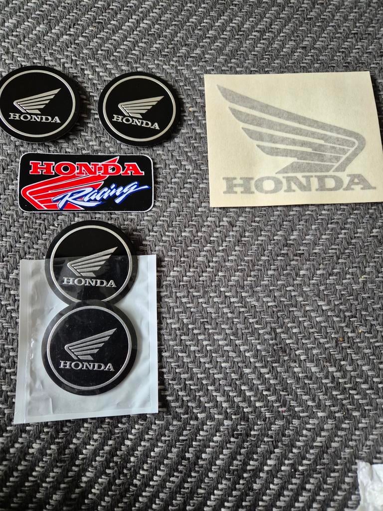 Honda 3D embleem 4 stuks plus Honda sticker., Ophalen of Verzenden