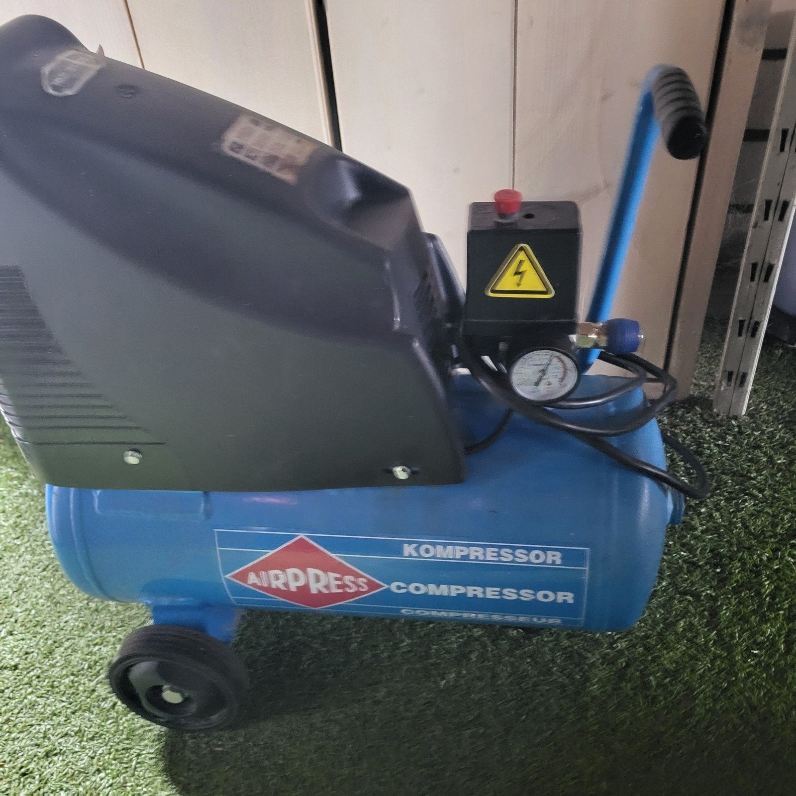 compresor, 25 tot 100 liter, Ophalen, Gebruikt, Minder dan 200 liter/min