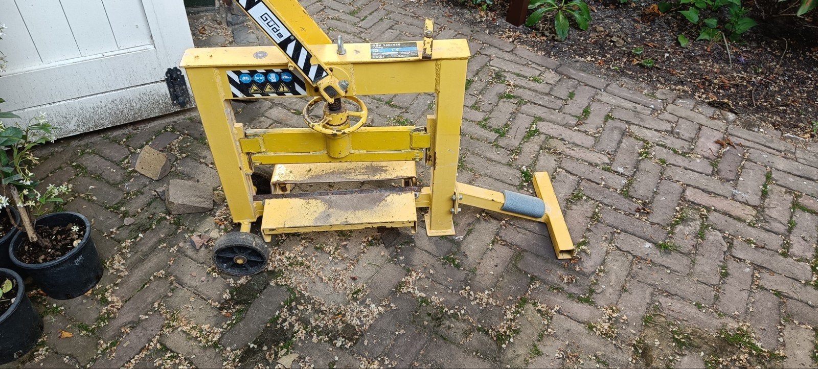 Gude stenenknipper GSK 140/420, Ophalen, Gebruikt