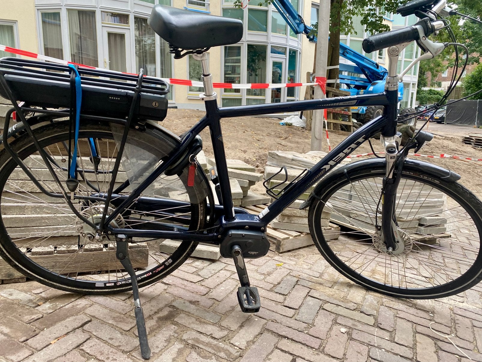 TREK LM400+ Elektrische fiets, Zo goed als nieuw, 51 tot 55 cm, 50 km per accu of meer, Ophalen