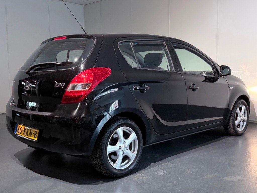 Hyundai I20 1.4i DynamicVersion /Airco/Elek. Pakket/LMV, Auto's, Hyundai, Voorwielaandrijving, 4 cilinders, 1396 cc, Elektrische ramen