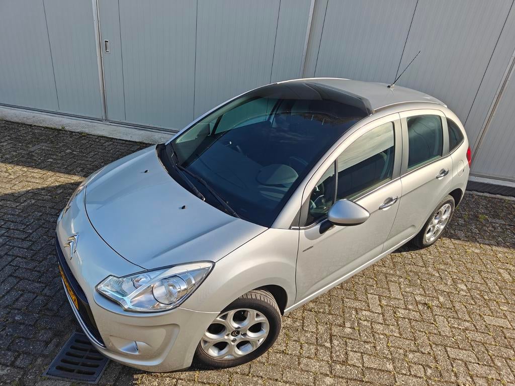 Citroën C3 1.6 VTI automaat exclusive, Auto's, Zwart, 4 cilinders, 1064 kg, 49 €/maand