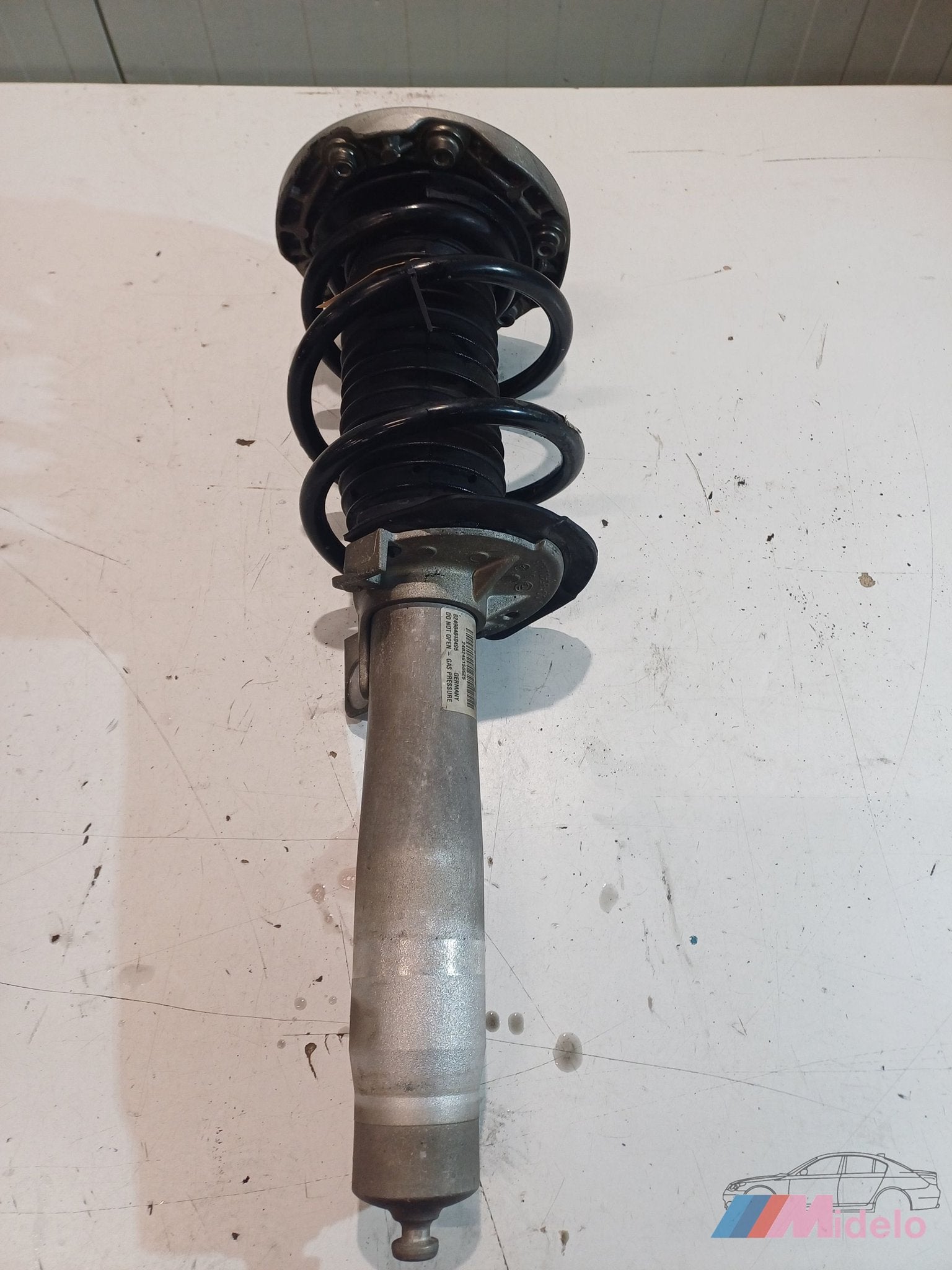 bmw m2 competion bj 21 linker  schokbreker artikelnr 3131289, Gebruikt, -, Ophalen of Verzenden, -