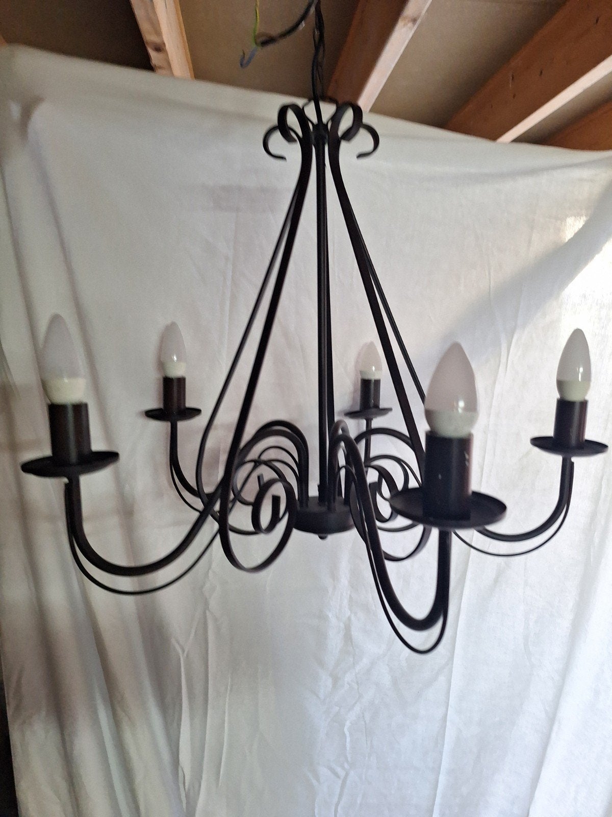 2  hang lampen 1 met 5 lampjes .en bolvormig., Ophalen