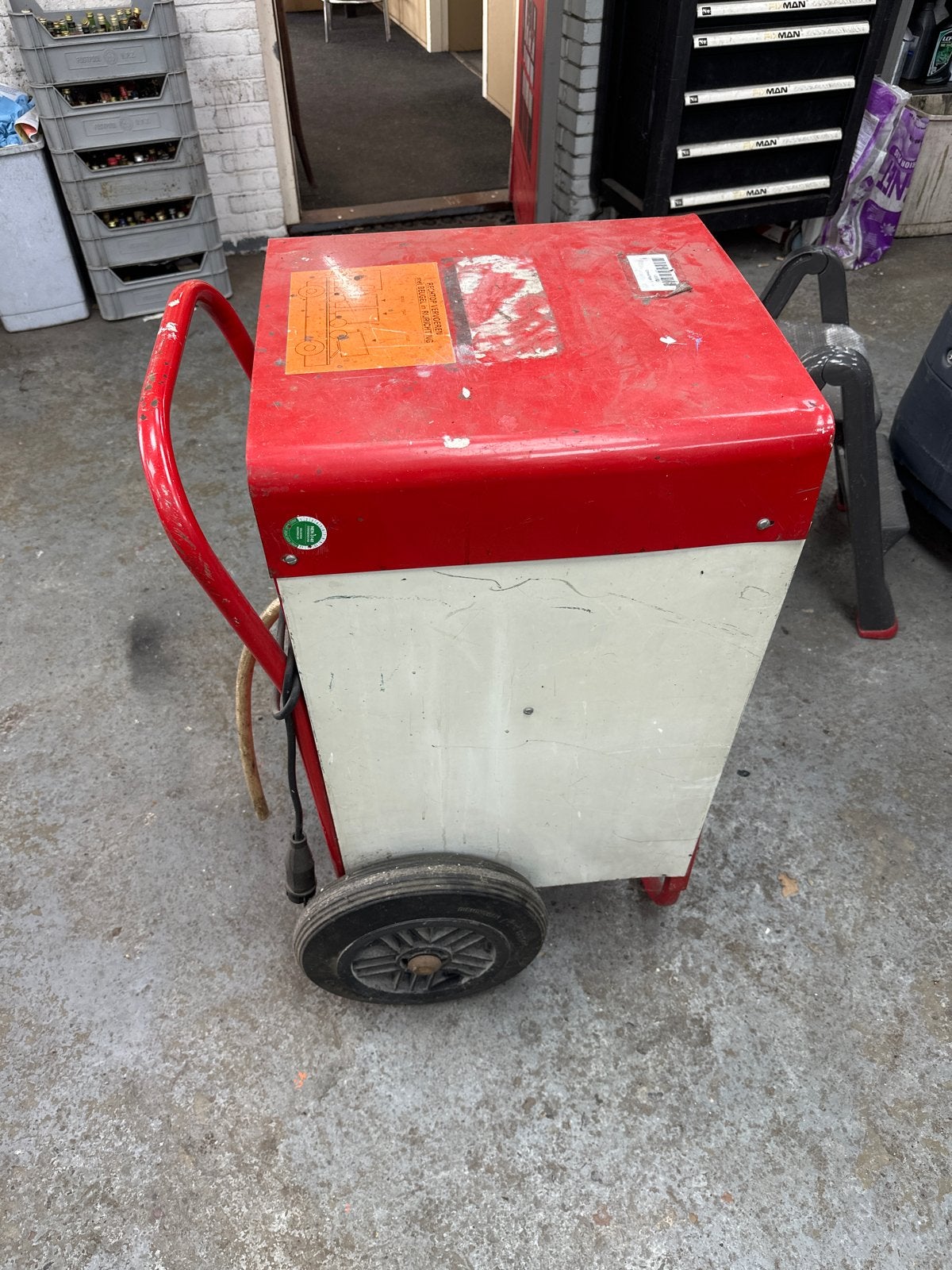 Professionele luchtontvochtiger - 220V, 1.5 kVA, Ophalen of Verzenden, Gebruikt, Luchtontvochter