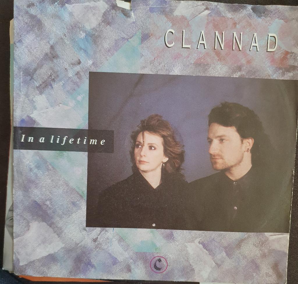 Clannad & Bono - In A Lifetime, Gebruikt, Verzenden, 7 inch, Fotohoes