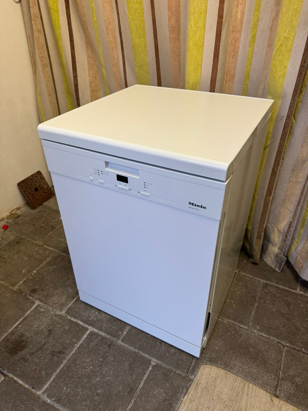 Vaatwasmachine | Miele Active Eco | Schoon | Werkt Super, Ophalen, Gebruikt, Wit, 50 tot 100 cm