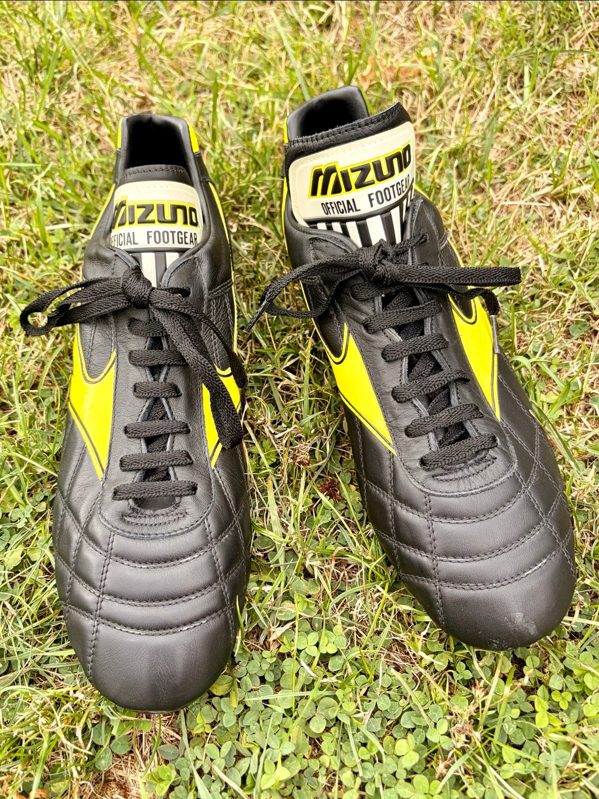 Vintage Mizuno Juventus voetbalschoenen - Maat 45,5, Verzenden, Nieuw, Schoenen
