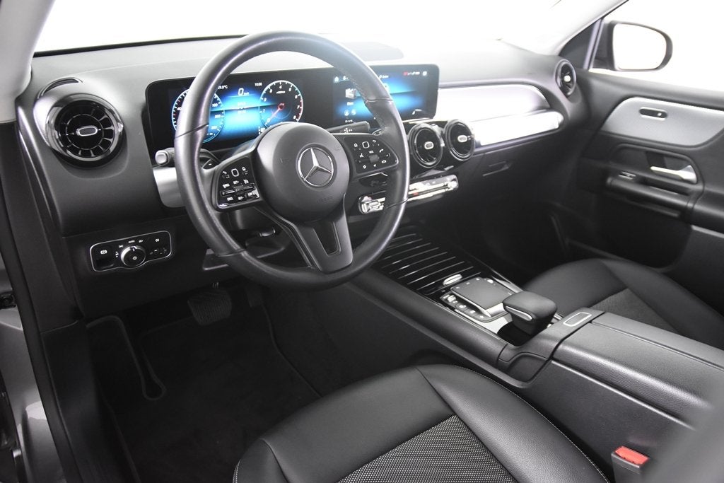 Mercedes-Benz GLB 200 *1ste Eigenaar*Navigatie*Leer*Stoelver, Auto's, Mercedes-Benz, 4 cilinders, Leder en Stof, Bedrijf, 165 pk