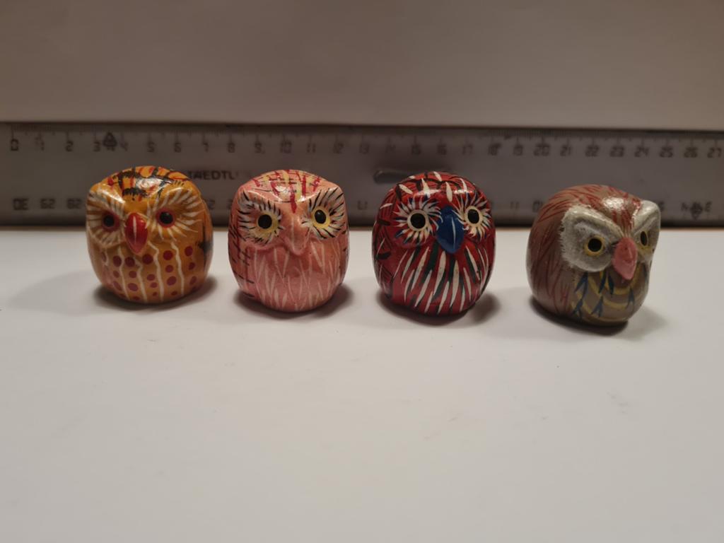 Aardewerk uiltjes 4 stuks decoratie, Ophalen of Verzenden, Zo goed als nieuw